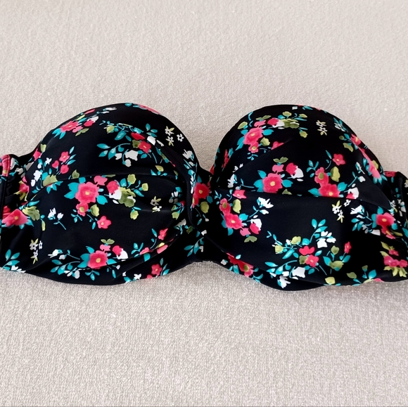 LASCANA for VENUS Midnight Bloom Bandeau Bikini Top, size D - Picture 5 of 10